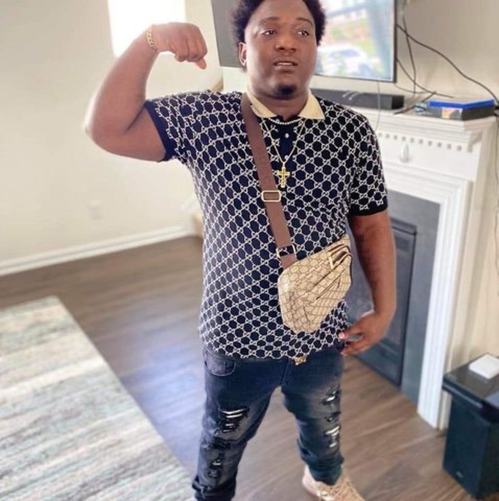 Meet your Posher, Streetmoney